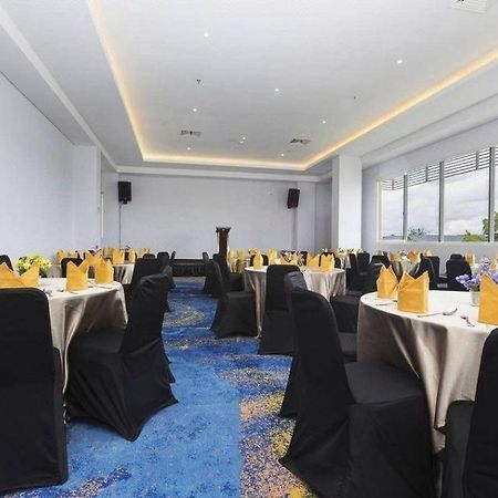 Horison Hotel Ultima Timika Kültér fotó
